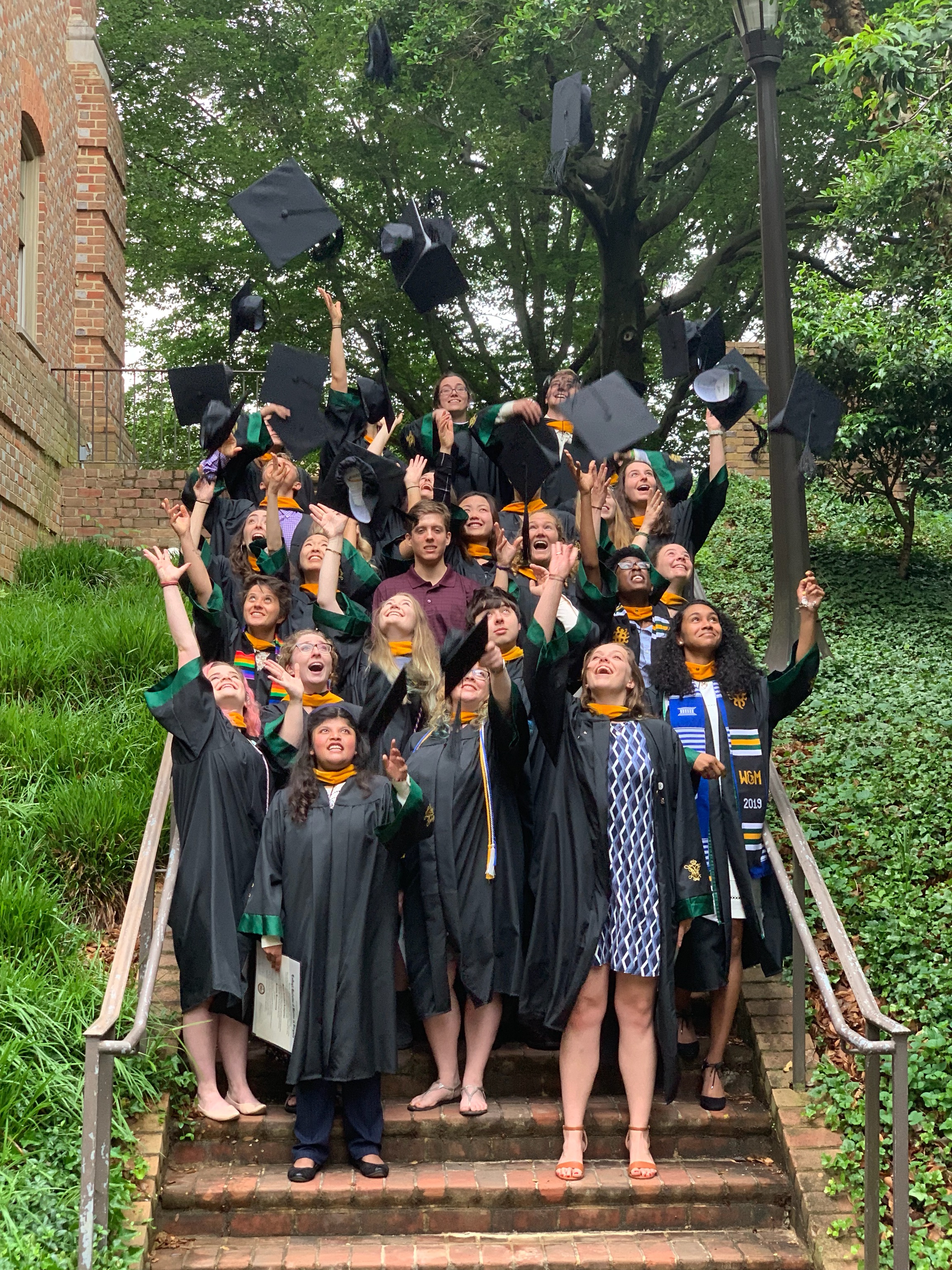 geology-graduates-2019.jpeg